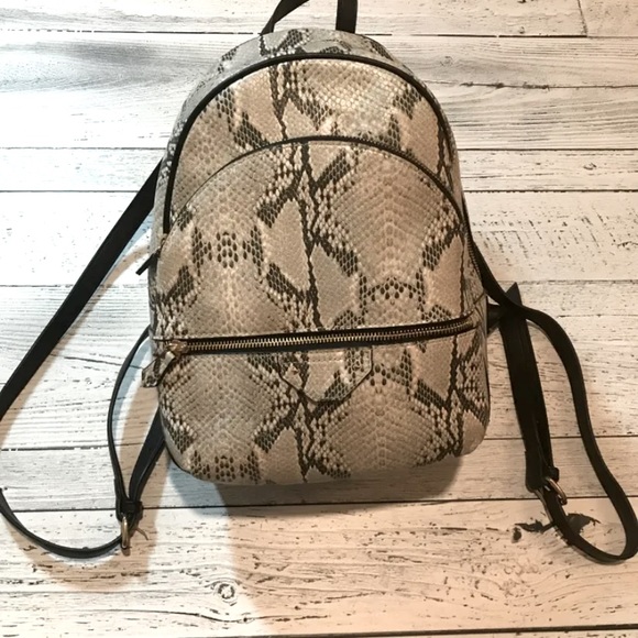 Cute handbag style backpack - Picture 2 of 4